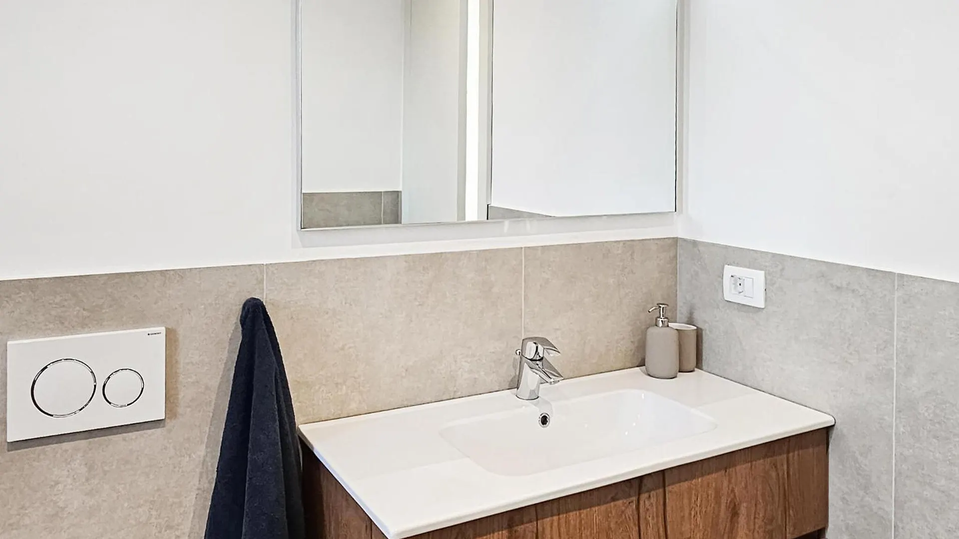 Awesome Home In Basanija With Kitchen