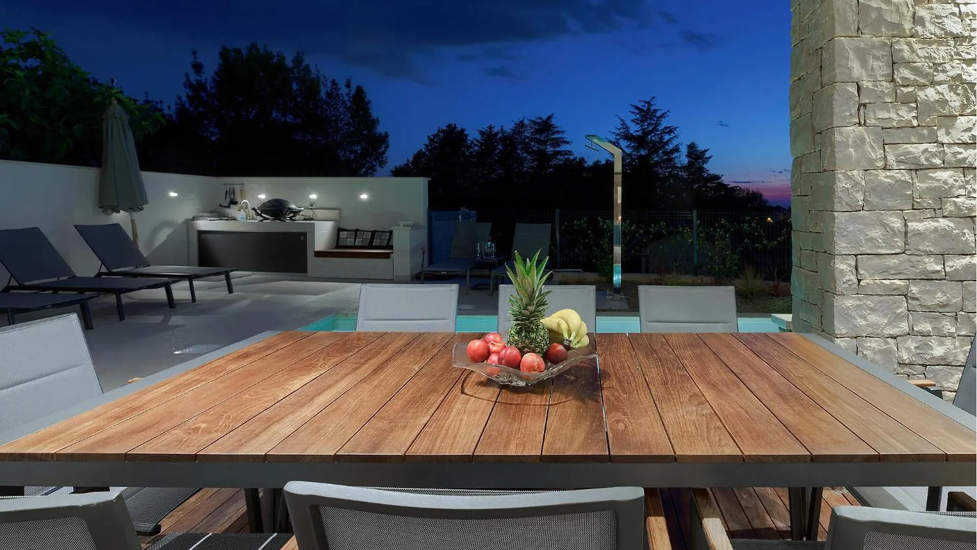 Awesome Home In Basanija With Kitchen Croatia