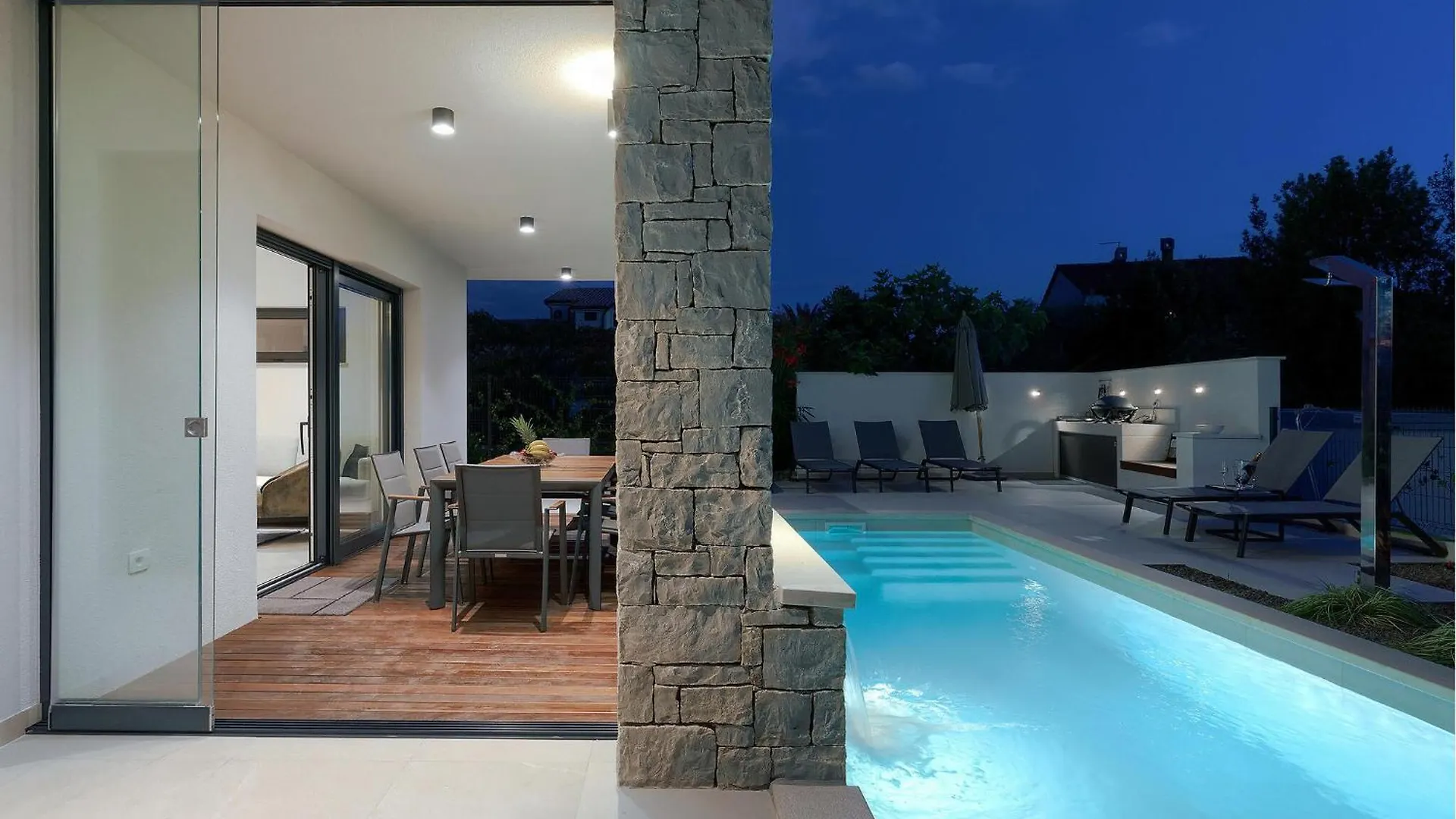 Awesome Home In Basanija With Kitchen